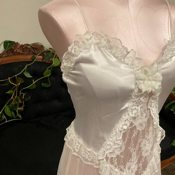 Vintage Sheer Lace Floral Lingerie dress Gown bridal ruffle coquette M White - Picture 3 of 7